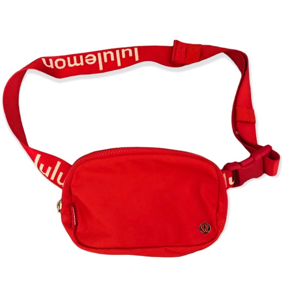Lululemon Everywhere Belt Bag Logo White Letters Extended Strap Red Exclusive - Picture 9 of 9